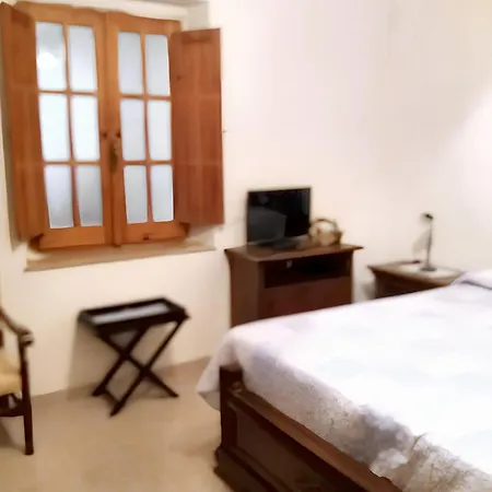 Nyaraló Warm House In With Fenced Garden *