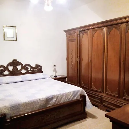 Warm House In With Fenced Garden Musei