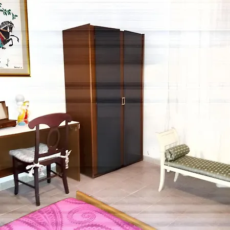 Warm House In With Fenced Garden Musei